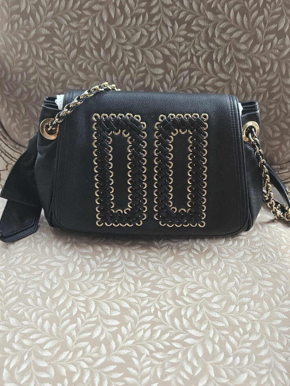 Daks Black Leather Feminine  Shoulder Bag with Gold Hardware